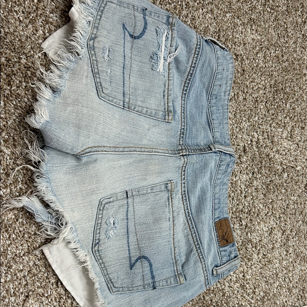 American Eagle Outfitters Light Blue Denim Shorts - Picture 4 of 4